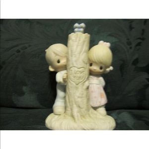Precious Moments couple tree